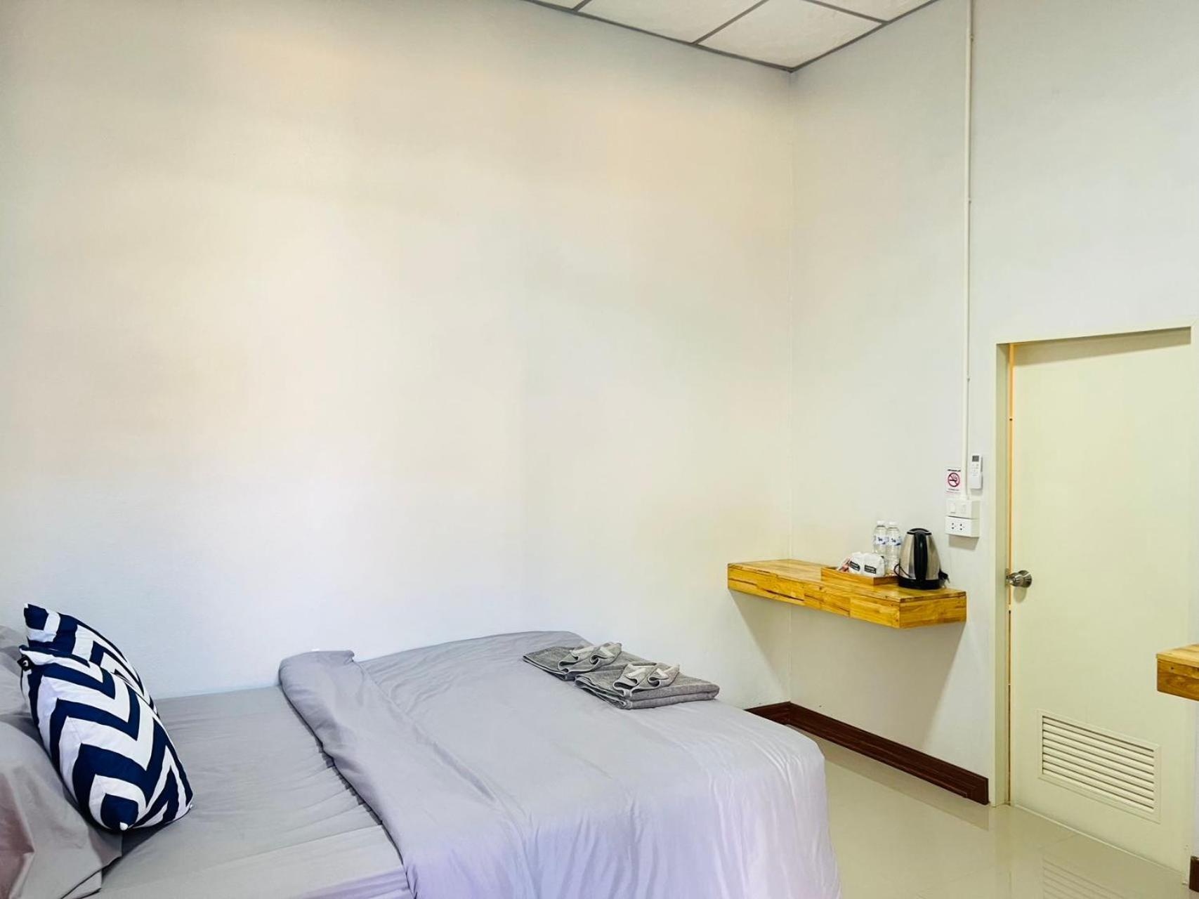 Lungwang Guest House Ban Rak Thai Extérieur photo