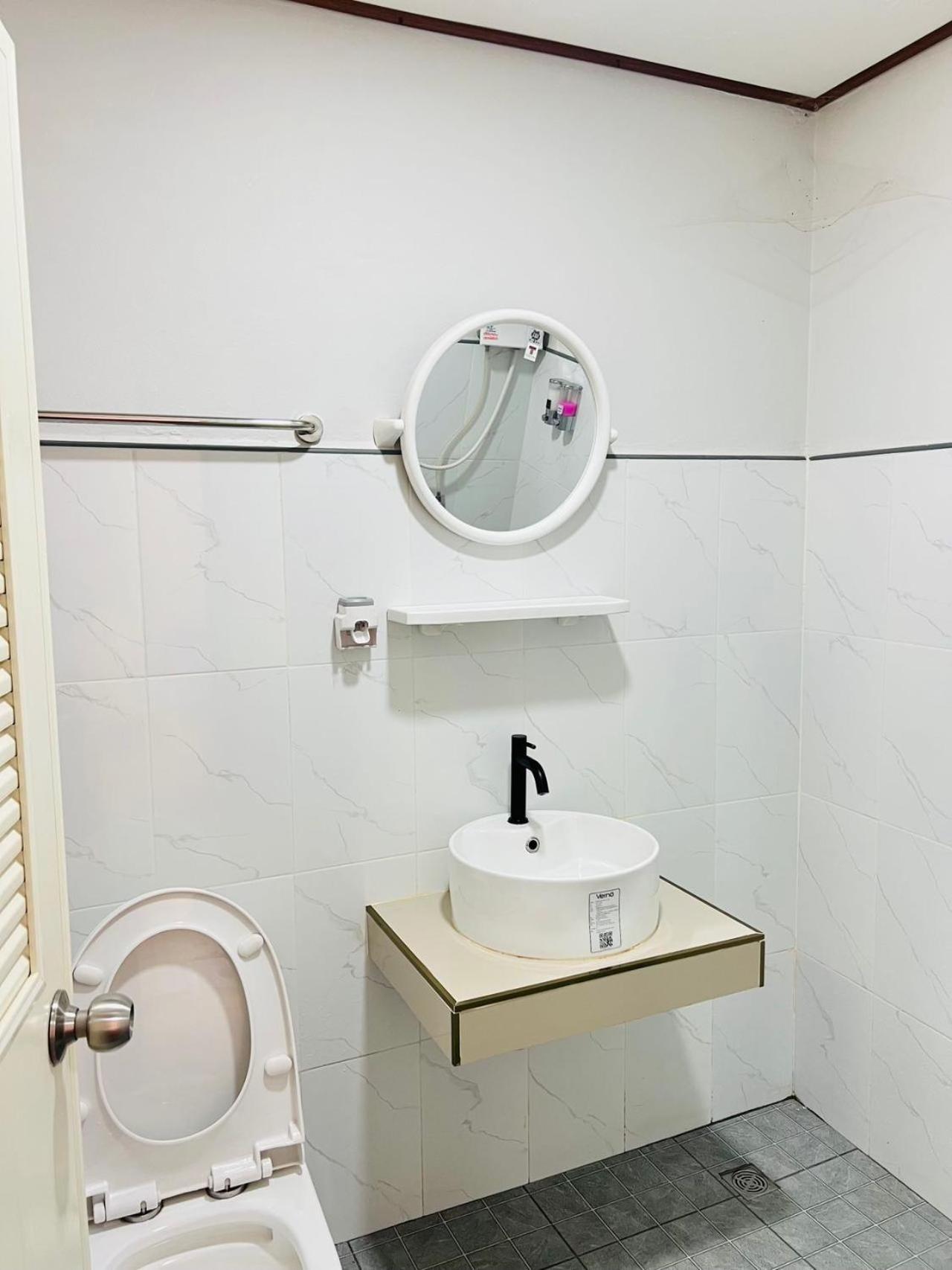 Lungwang Guest House Ban Rak Thai Extérieur photo