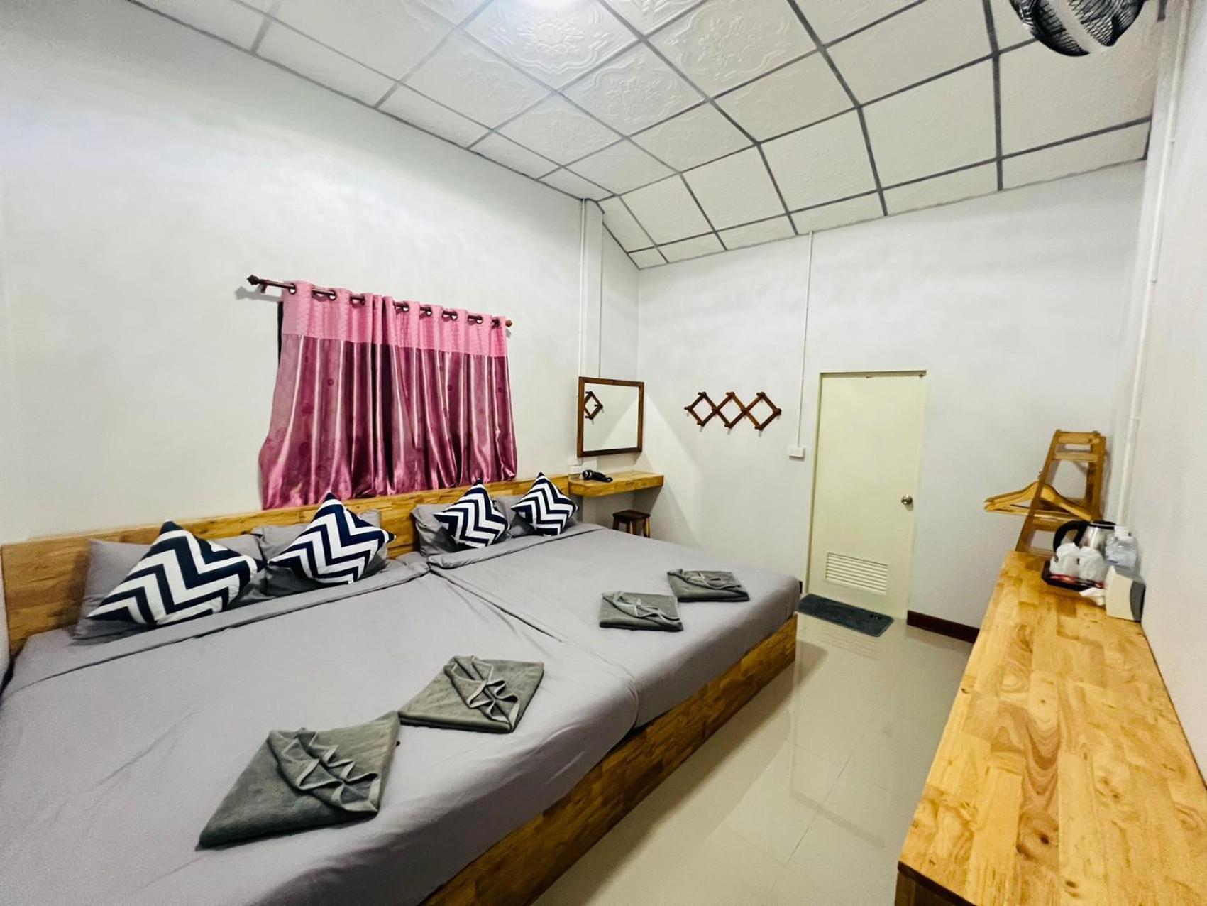 Lungwang Guest House Ban Rak Thai Extérieur photo
