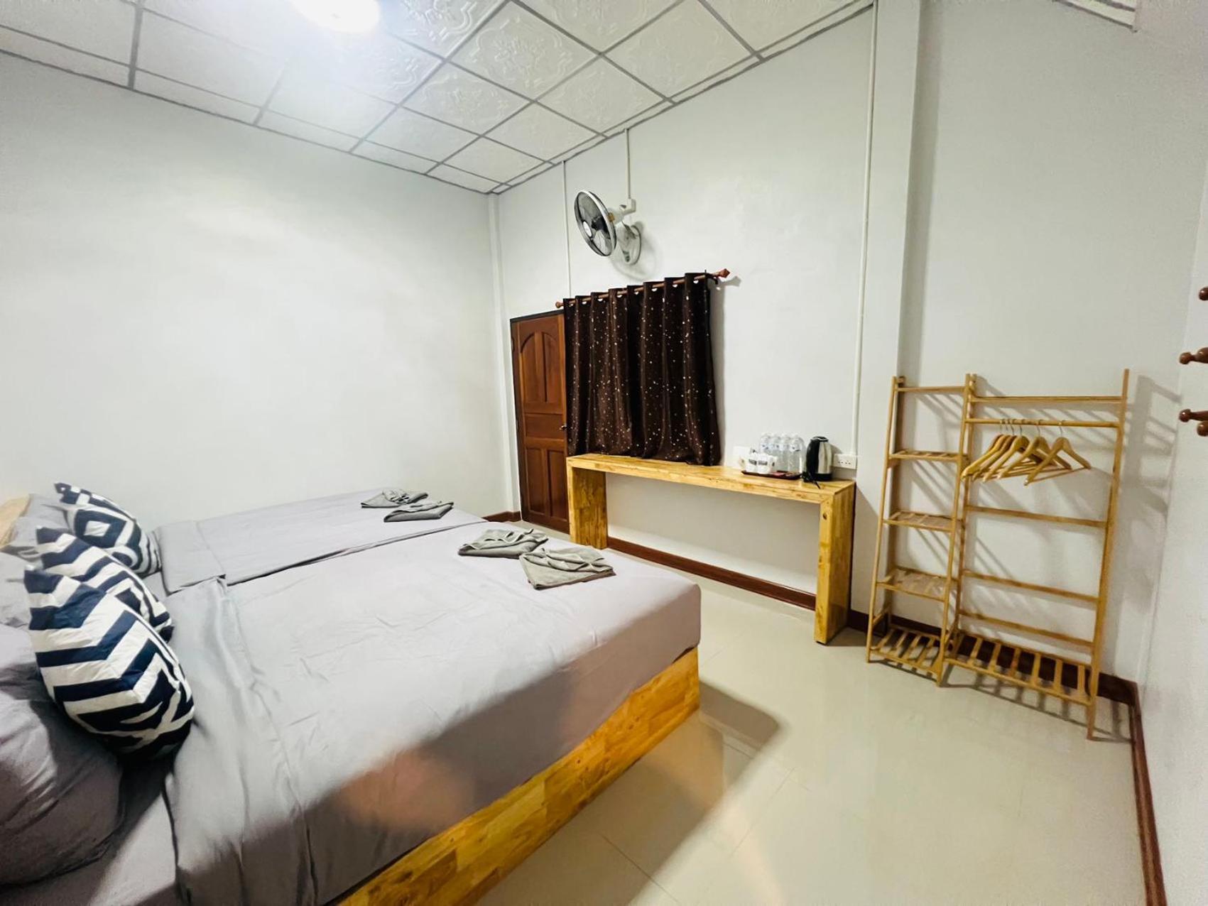 Lungwang Guest House Ban Rak Thai Extérieur photo