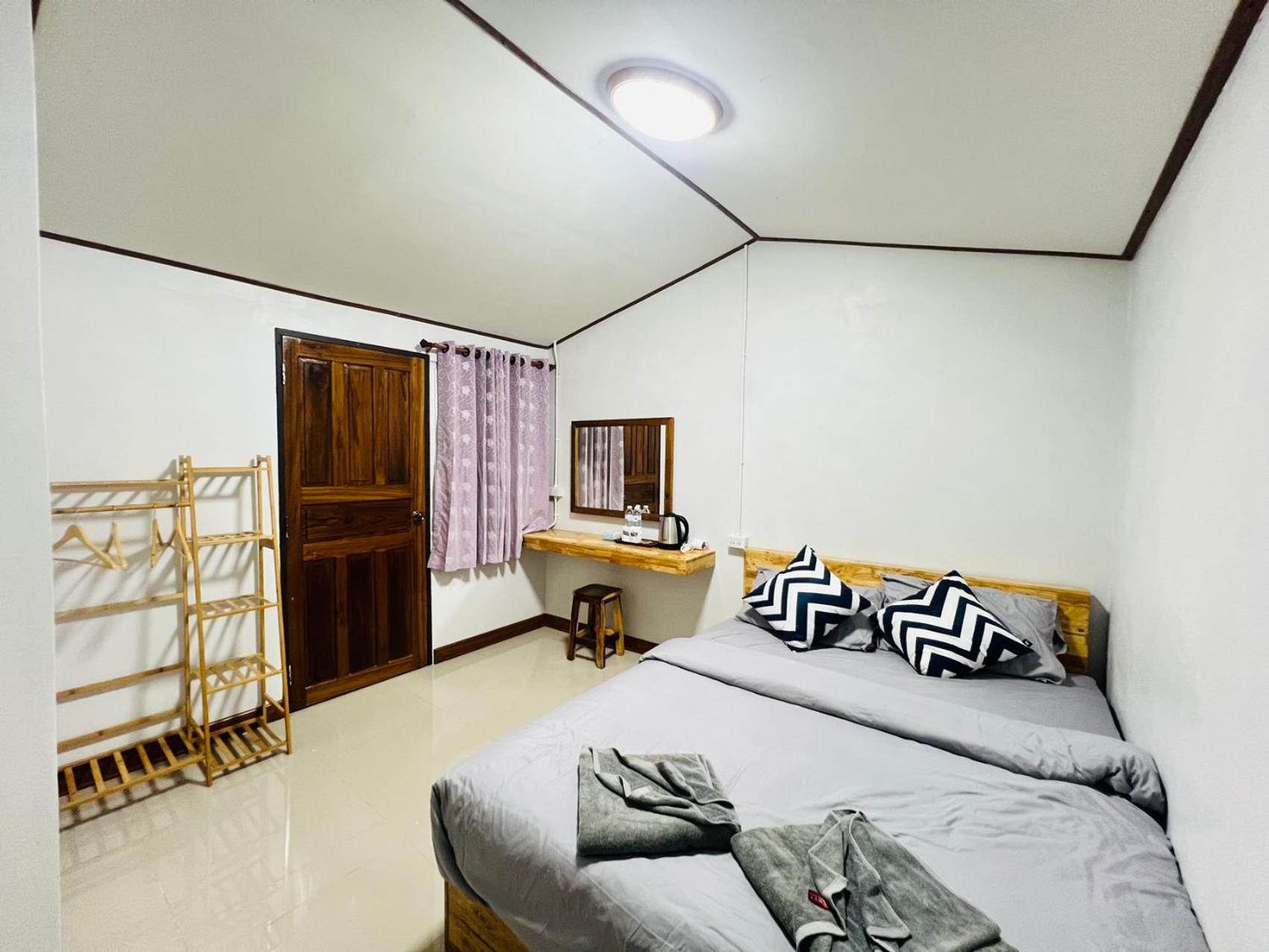 Lungwang Guest House Ban Rak Thai Extérieur photo