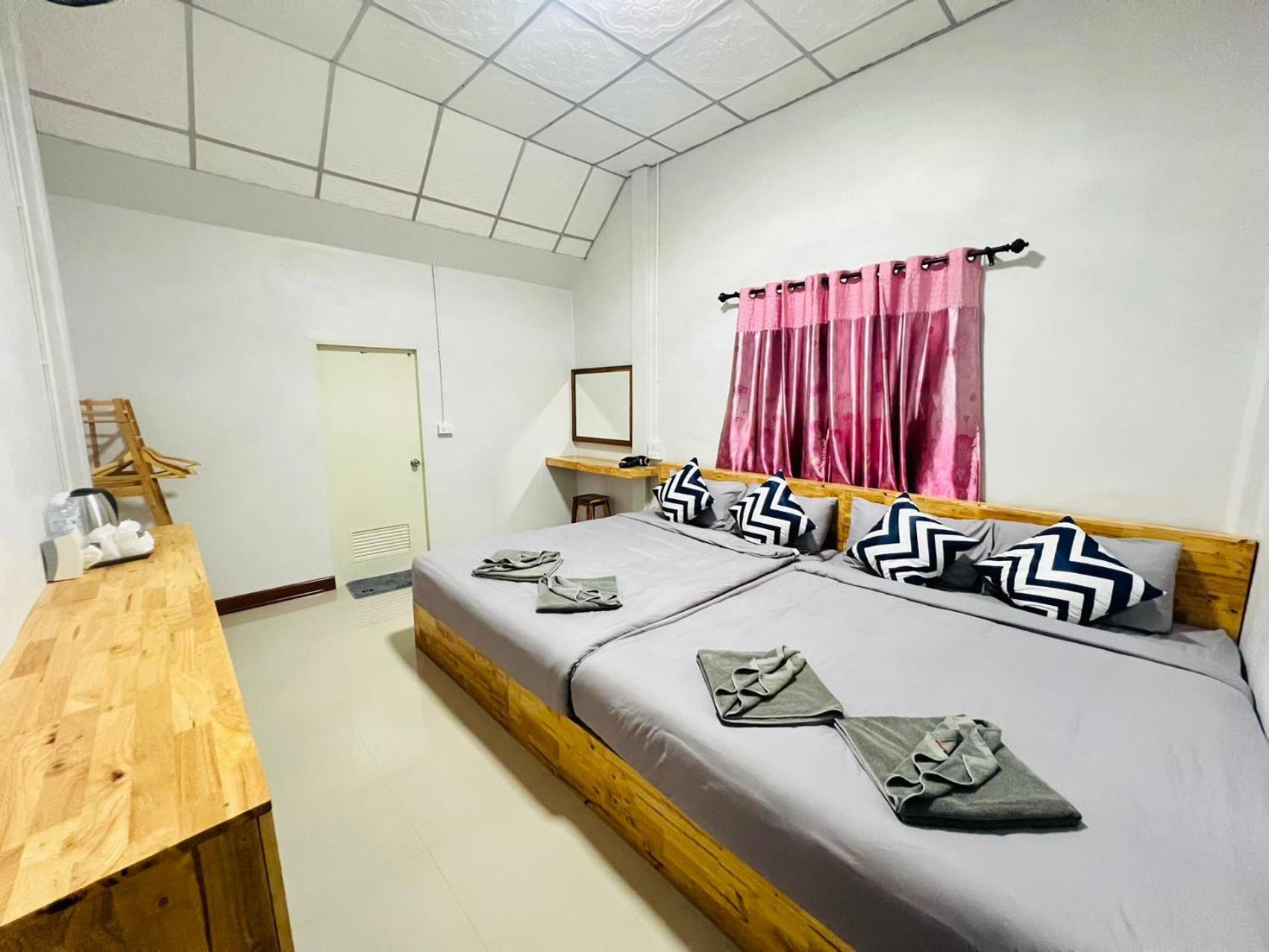 Lungwang Guest House Ban Rak Thai Extérieur photo