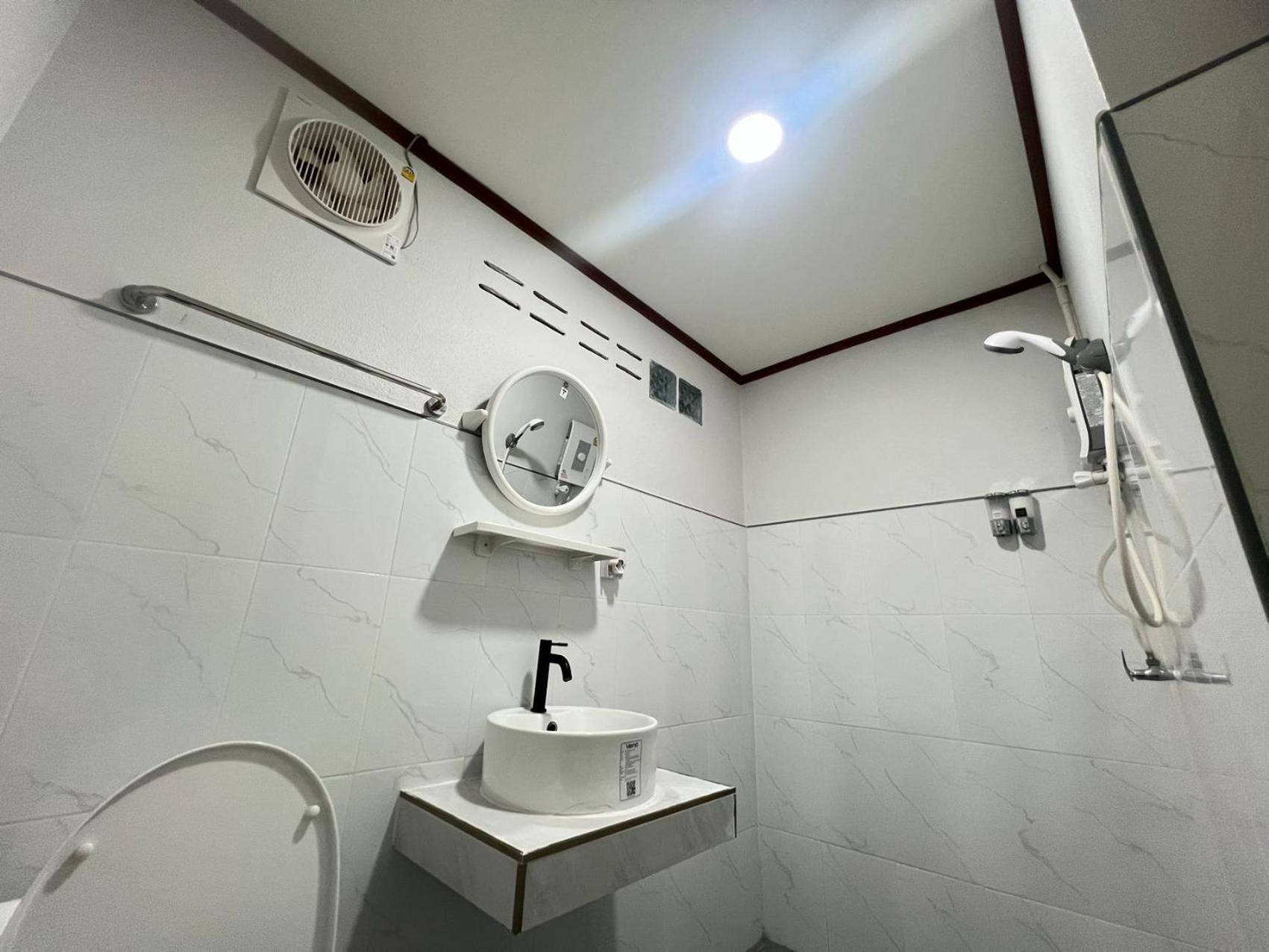 Lungwang Guest House Ban Rak Thai Extérieur photo
